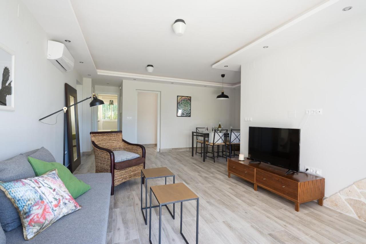 Malagasuite House Pool 丰希罗拉 外观 照片